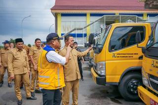 Wako Pekanbaru Tinjau Peralatan Hibah Senilai Rp7,9 Miliar untuk Dukung Pengelolaan Air Limbah