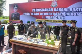 Kejari Bengkalis Musnahkan Barang Bukti Inkracht Kasus Narkotika, Kamnegtibum dan TPUL