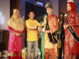 Sekda Kampar Hadiri Grand Final Bujang Dara Kampar 2025