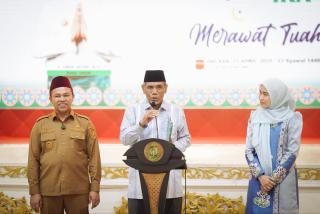 Alumni Jadi Gubernur Riau, Rektor UIN Suska Apresiasi Gubri Abdul Wahid