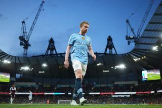Manchester City Tekuk Aston Villa dengan Skor 2-1