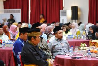 Gubri Abdul Wahid Halal Bihalal Bersama Ikatan Keluarga Indragiri Hulu