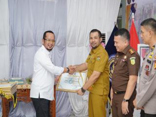 Dukungan Terhadap Pembinaan Lapas, Pemda Kampar Raih Penghargaan dari Ditjenpas Riau