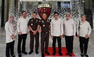 Ubur-ubur Ikan Lele, Komjak Apresiasi Kinerja JAM Pidsus Le !