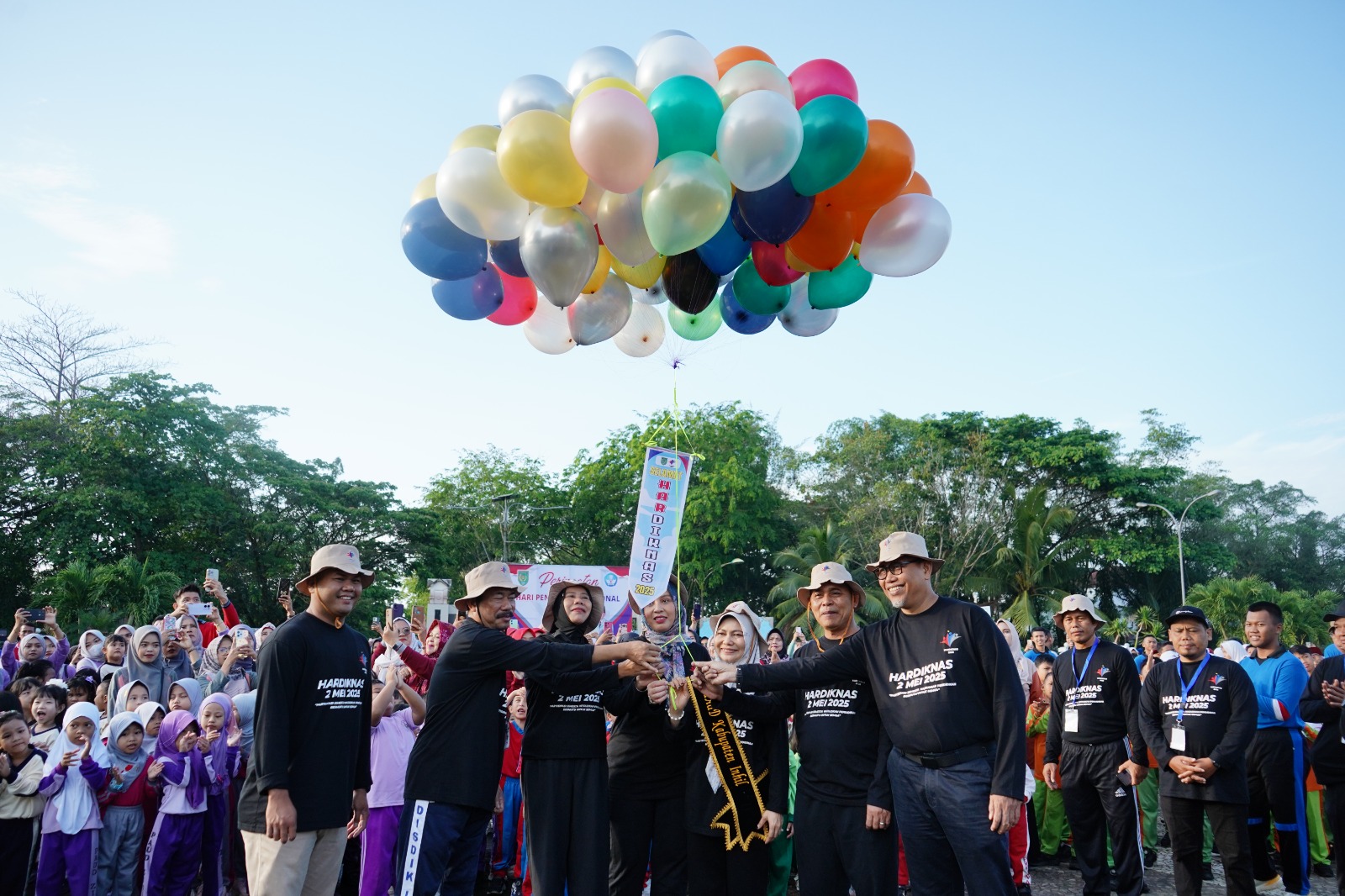 Hardiknas 2025, Bupati Inhil Ajak Tingkatkan Komitmen Majukan Pendidikan