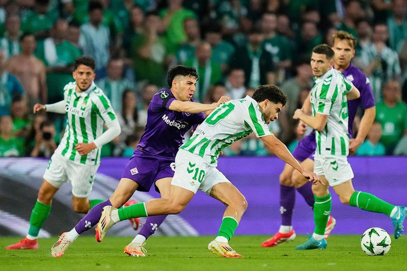 Real Betis Menang atas Fiorentina dengan Skor 2-1