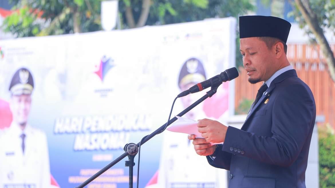 Pemko Pekanbaru Jamin Pendidikan Bagi Anak - Anak Kurang Mampu