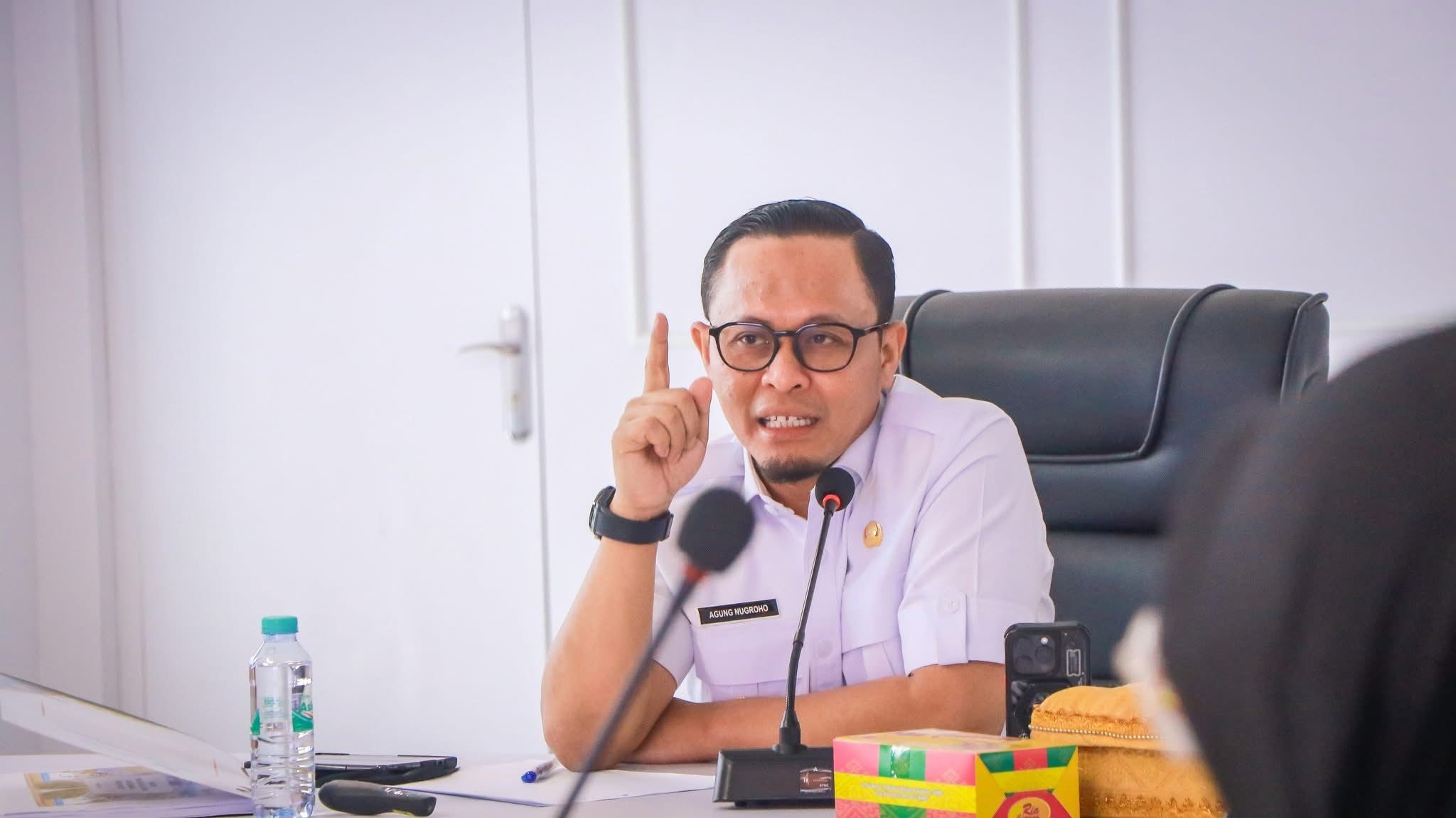 Wali Kota Pekanbaru Soroti Baliho Ilegal dan Potensi Pajak yang Terabaikan