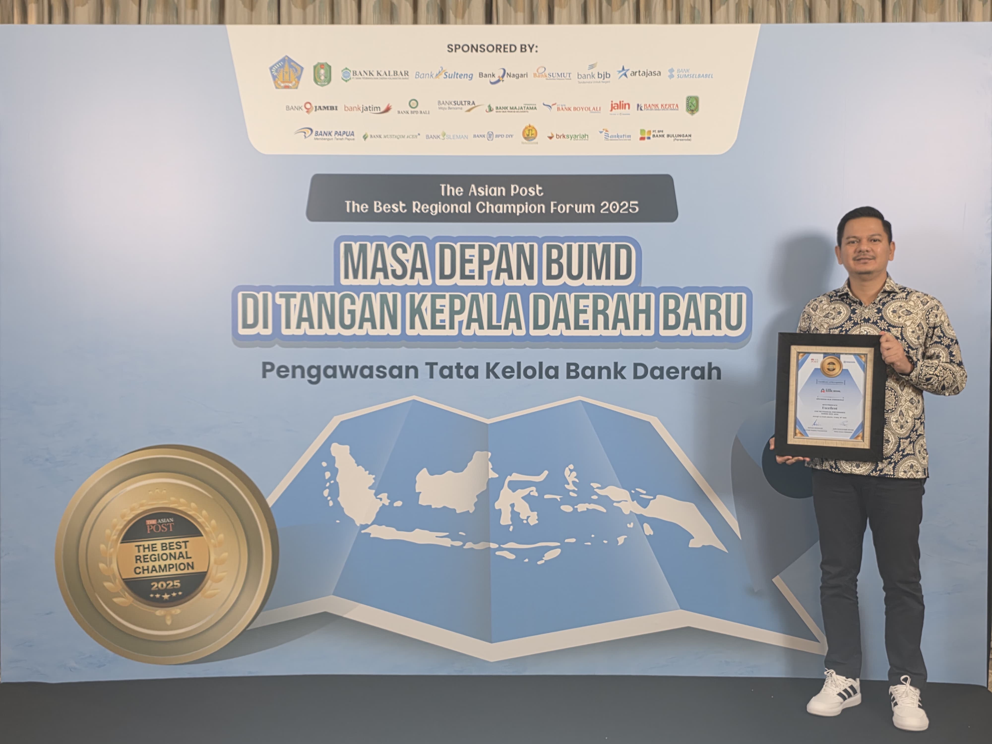 PT. BPR Rokan Hilir Kembali Raih Penghargaan The Best Regional Champion 2025