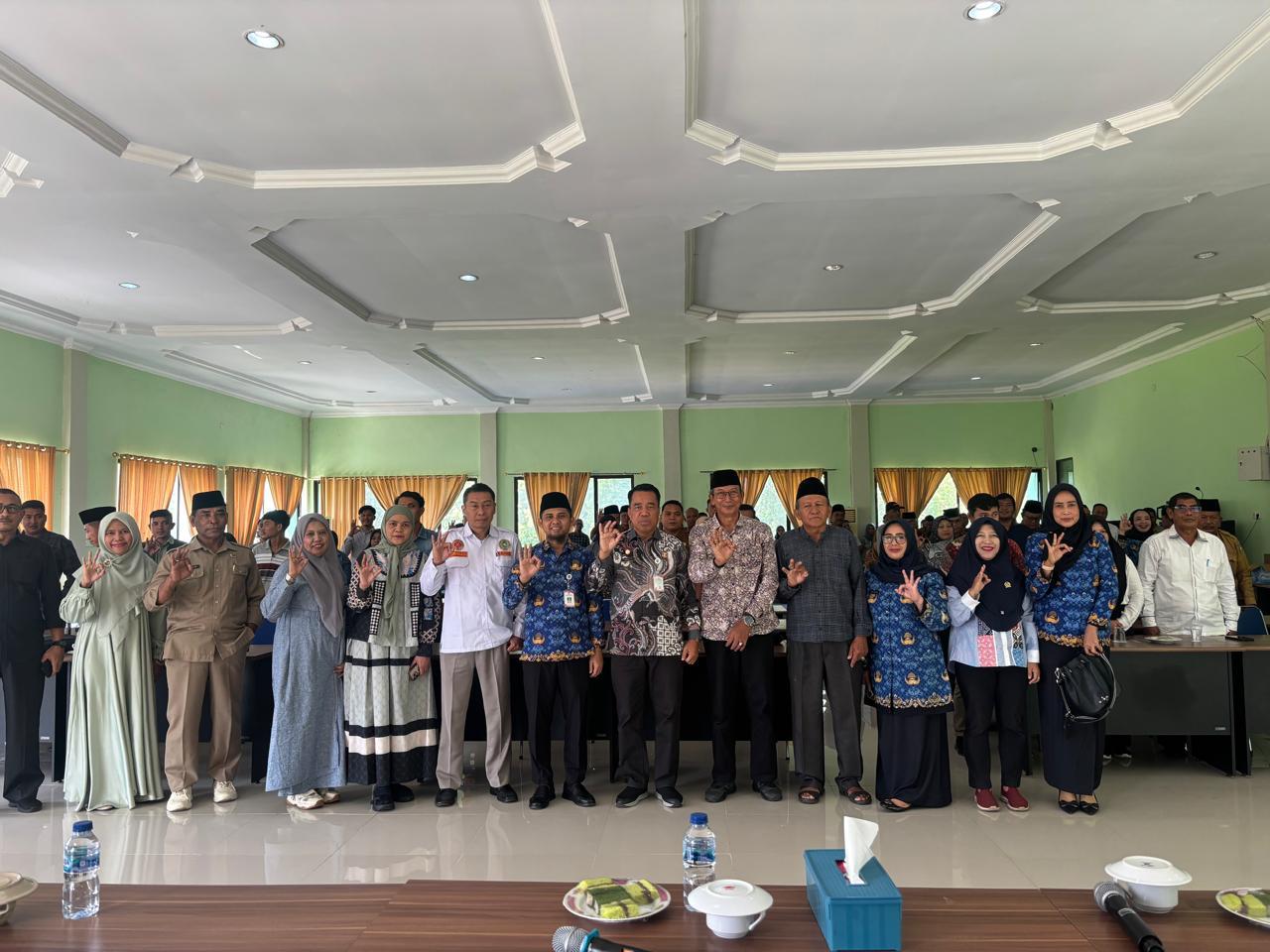 31 Desa dan Kelurahan di Kecamatan Bengkalis Serentak Tandatangani Akta Pendirian Koperasi Merah Put