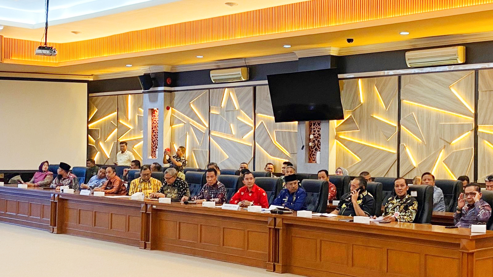 Pemkab Bengkalis Tuntas 100 Persen Laksanakan Musdesus Pembentukan Koperasi Merah Putih