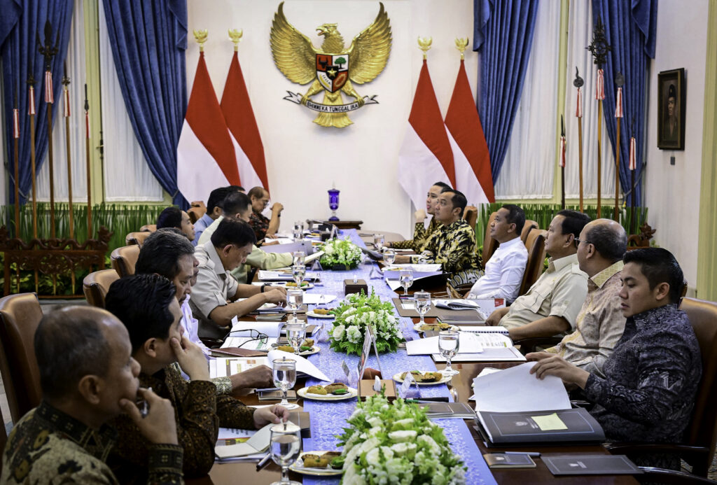 Panggil Jajaran Menteri dan Satgas Hilirisasi, Prabowo Bahas Tindak Lanjut Proyek Hilirisasi Nasiona