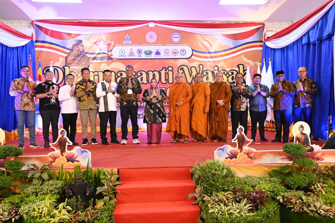 Bupati Kasmarni Apresiasi Kontribusi Umat Budha dalam Menjaga Keharmonisan Sosial di Bengkalis