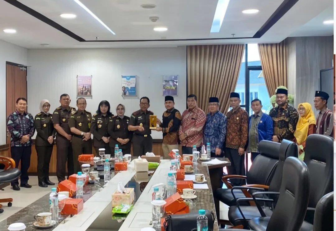 Komisi I DPRD Riau Sambangi Kejati, Bahas Isu Krusial hingga Sinergi Penegakan Hukum