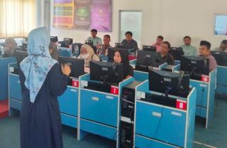 UMRI Komitmen Tingkatkan Kompetensi Bahasa Lewat Coaching Clinic TOEFL