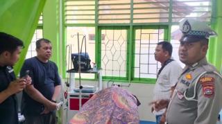 Wisatawan Asal Riau Tewas dalam Insiden Kapal Terbalik di Perairan Sungai Pisang Padang