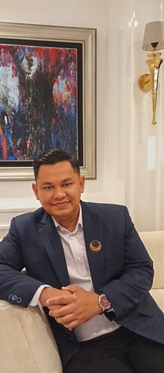 Tak Usah Pergub, Cukup Terbitkan Permen Naker tentang Larangan Perusahaan Menahan Ijazah Karyawan