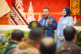 Perkuat Sinergi Hadapi Karhutla, Ajakan Gubri ke Danlanud Rsn yang Baru