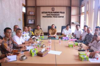 Usai Dimediasi, Wako Pekanbaru Pastikan Persoalan Pengelolaan Parkir Pasar Induk AKAP Rampung