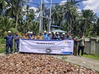Listrik Resmi Mengalir di Pelangiran dan Teluk Bunian, Warga Akhirnya Rasakan Terangnya Setelah Pulu
