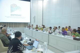 Bupati Inhil Desak Pemerintah Pusat Tetapkan Harga Baku Kelapa dan Tolak Wacana Pungutan Ekspor