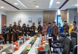 Komisi I DPRD Riau Sambangi Kejati, Bahas Isu Krusial hingga Sinergi Penegakan Hukum