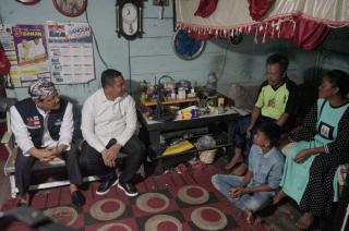 Pastikan Tepat Sasaran, Mensos Tinjau  Rumah Calon Peserta Sekolah Rakyat di Pekanbaru