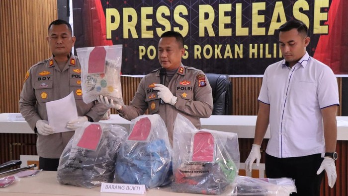 Mandor Kebun Sawit di Riau Dibunuh, Jasad Dimasukkan ke dalam Karung lalu Dibuang ke Parit