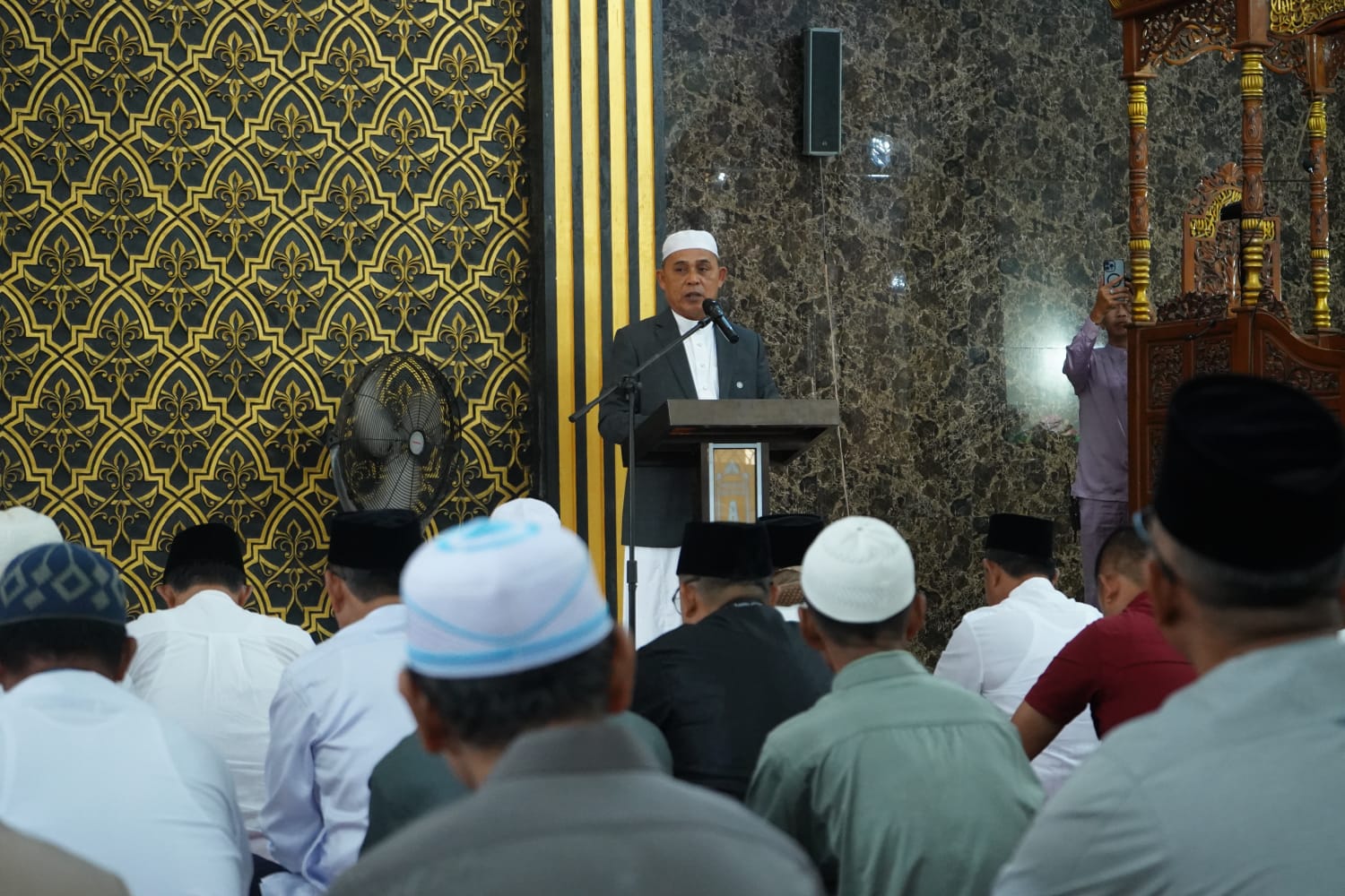 Salat Idul Adha di Masjid Al Falah Sungai Guntung, Bupati Ajak Teladani Kisah Nabi Ibrahim
