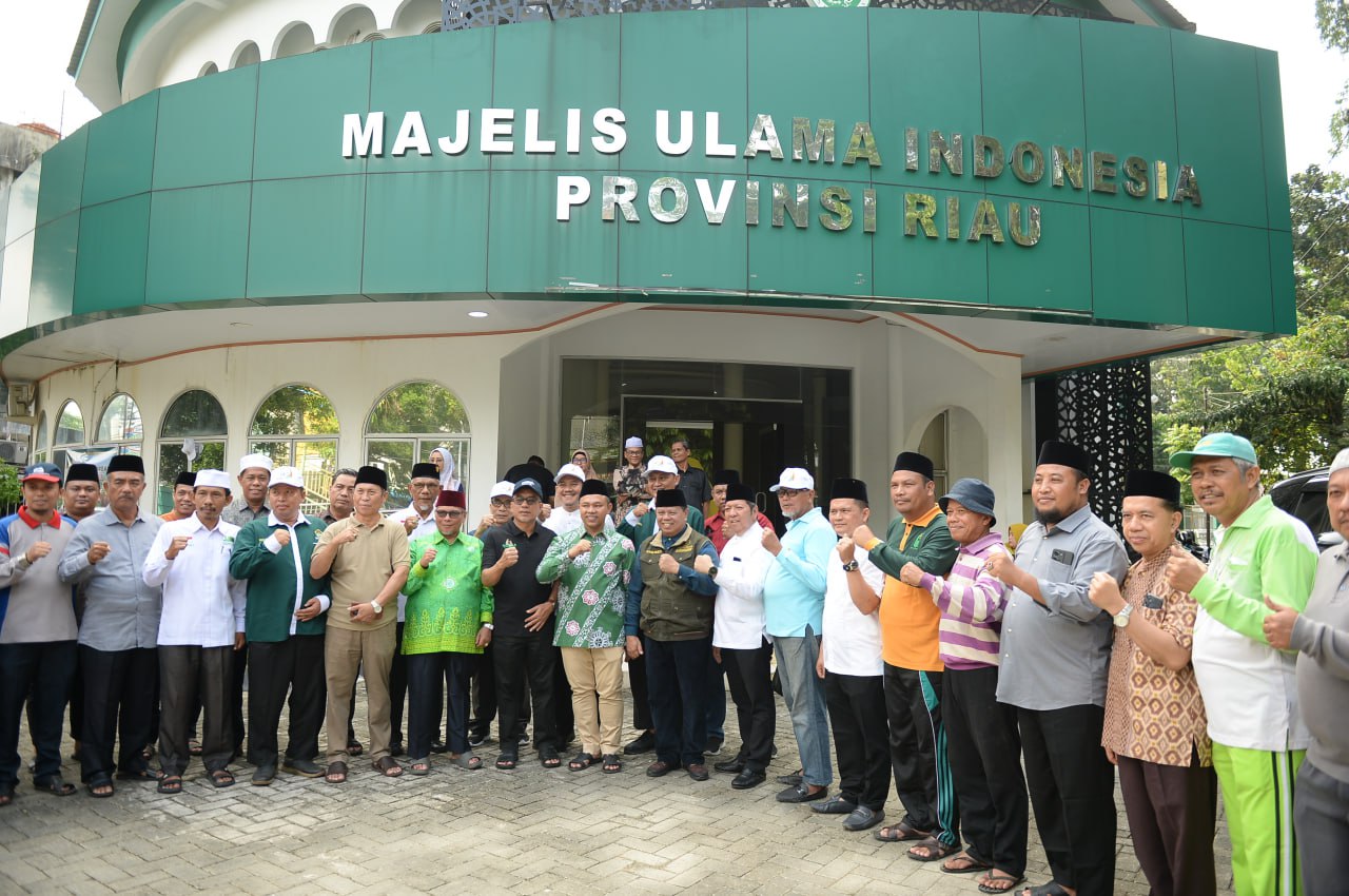 Pertama Kali dalam Sejarah, MUI Riau Terima Bantuan Sapi Kurban Langsung dari Gubernur