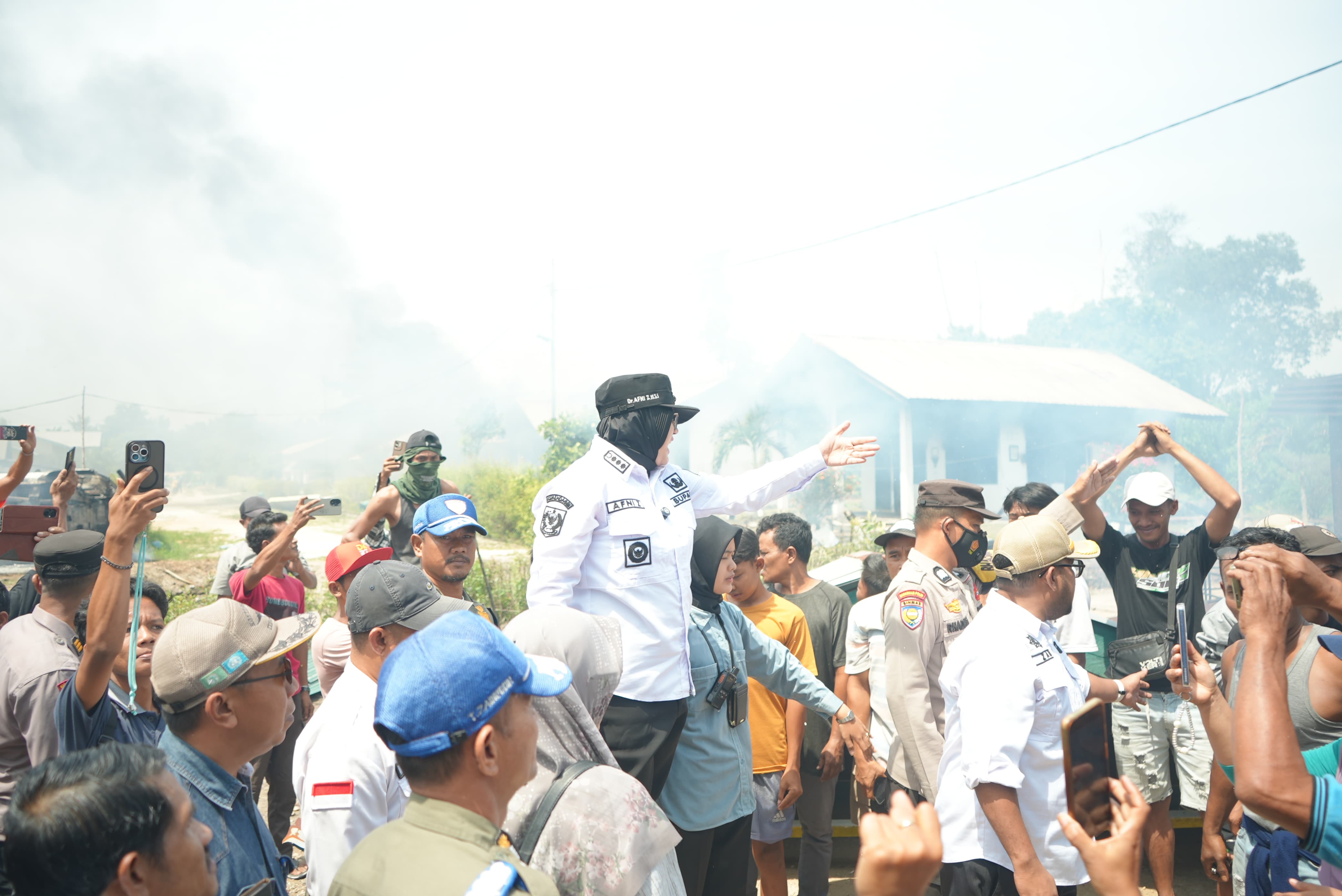 Bupati Afni Turun Tangan Redam Konflik Warga dengan PT SSL di Siak