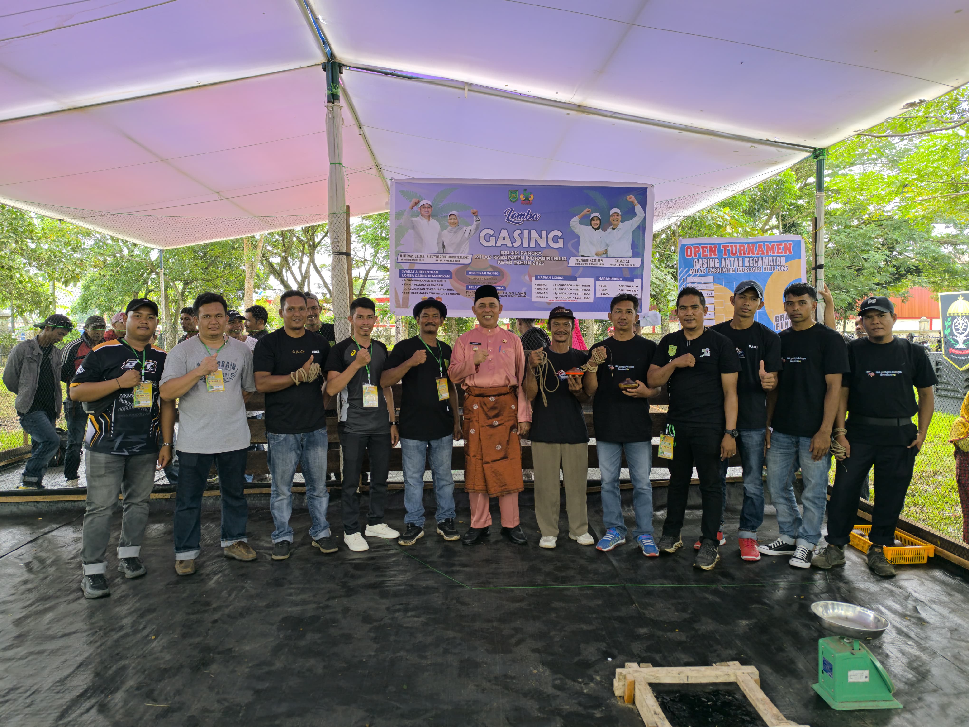 Sempena Milad Inhil, Bupati Herman Buka Resmi Pertandingan Gasing Tradisional