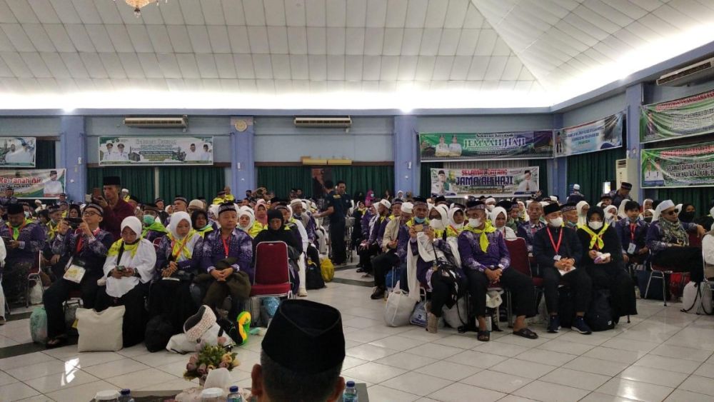 442 Jamaah Haji Riau Kloter BTH 08 Tiba di Batam, Total 2.663 Sudah Kembali ke Tanah Air
