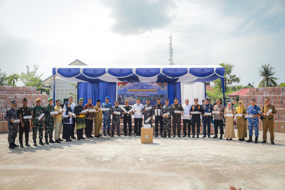 Lanal Dumai Sita 5.120 Dus Rokok Ilegal dengan Total Kerugian Negara Sebesar Rp 97 Miliar