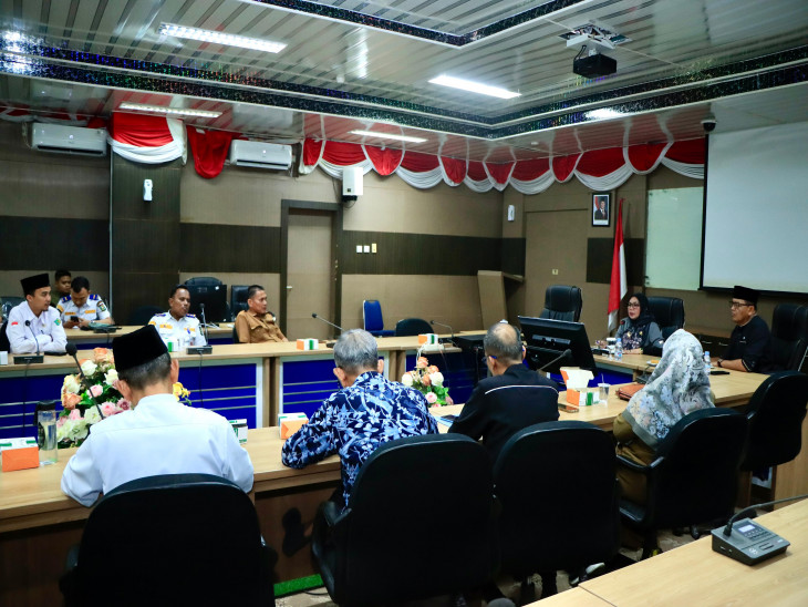 Wakil Bupati Pimpin Rapat Persiapan Kampar Dihati Bershalawat dan Peringatan 1 Muharram 1447 H