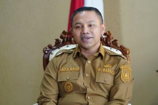 Gubri Abdul Wahid dan MKKS Riau Bahas Solusi Penahanan Ijazah di Sekolah Swasta