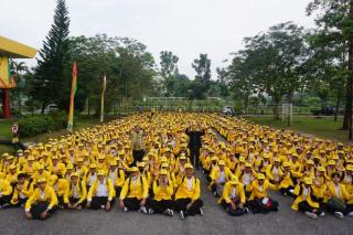 Unilak Rayakan Milad ke-43 dengan Mahasiswa Warga Negara Asing