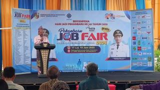 Tiga Ribu Lebih Pencaker Datangi Pekanbaru Job Fair 2025