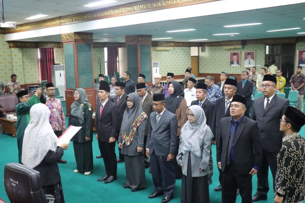 Pelantikan Pejabat Baru UIN Suska, Rektor Tekankan Sinergi dan Komunikasi Efektif