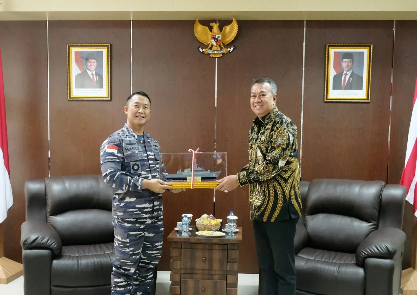 Perkuat Sinergitas, Wakil Bupati Kepulauan Meranti Kunjungi Komandan Lanal Dumai