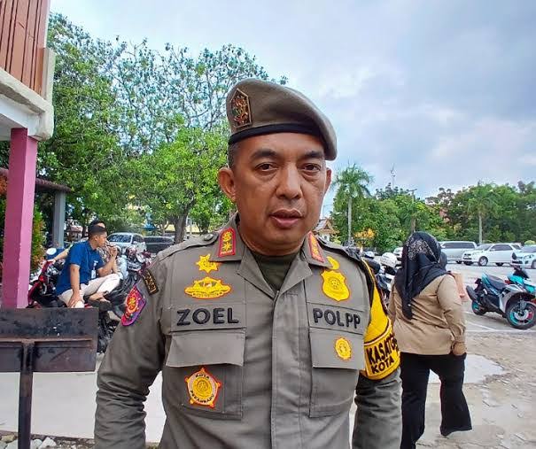 Kabel Tak Terurus, Pemko Pekanbaru Peringatkan Pemilik Tiang Jaringan
