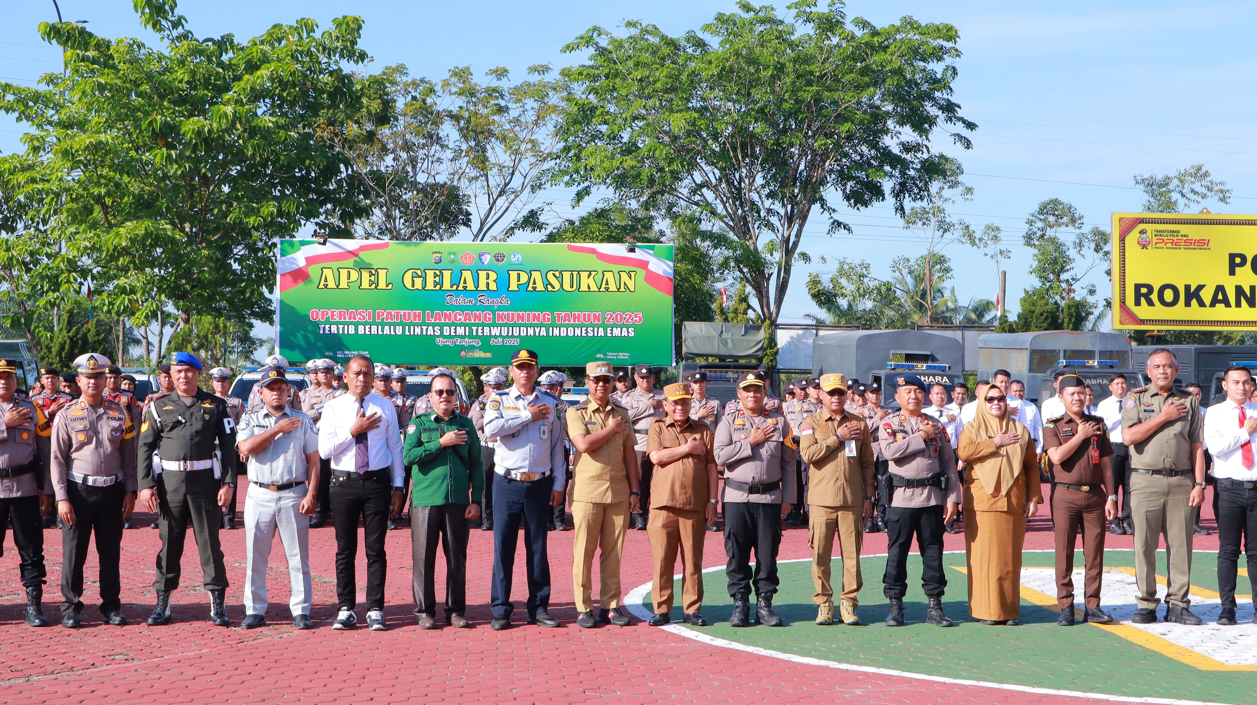 Bupati Rohil Hadiri Apel Gelar Pasukan Operasi Patuh Lancang Kuning 2025