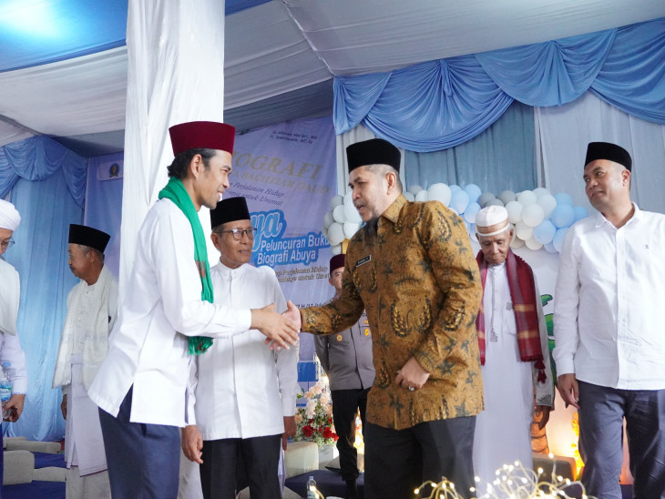 Staf Ahli Bupati Kampar Hadiri Haul Abuya Bachtiar Daud ke-18 di Ponpes Al-Hidayah Sawah Baru
