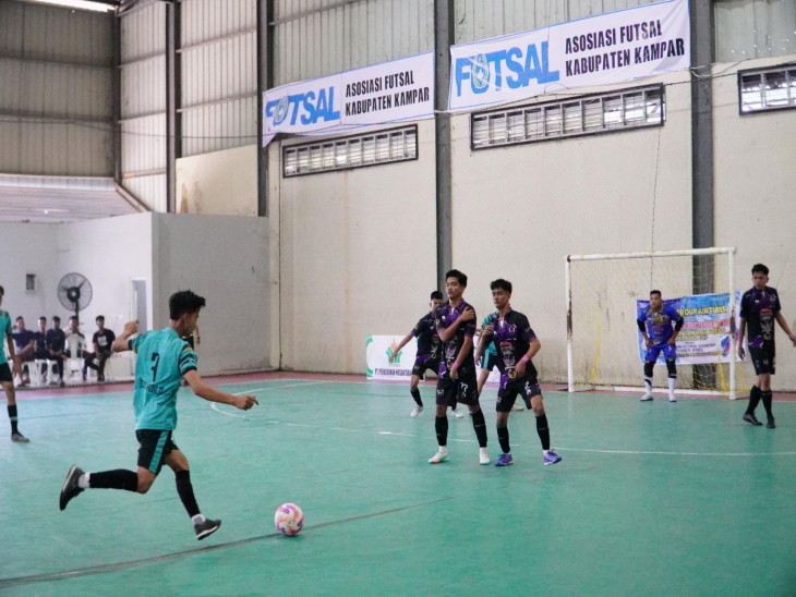 Pemerintah Kabupaten Kampar Dukung Penuh Turnamen Futsal Cerita Senja CUP 2025