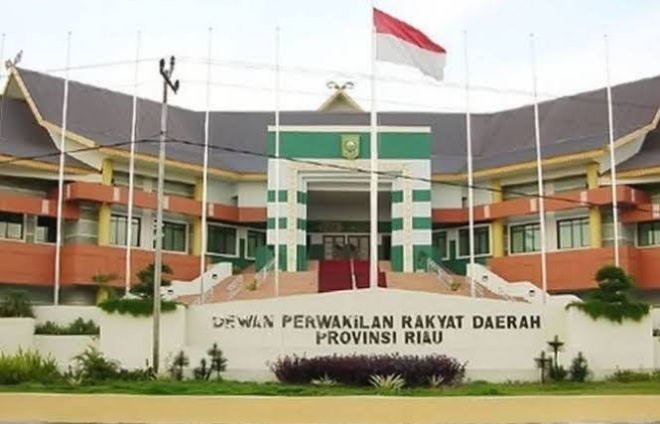 Makin Nekad! Ada Rekanan Spesial di DPRD Riau, LSM Benang Merah Siapkan Laporan ke KPK