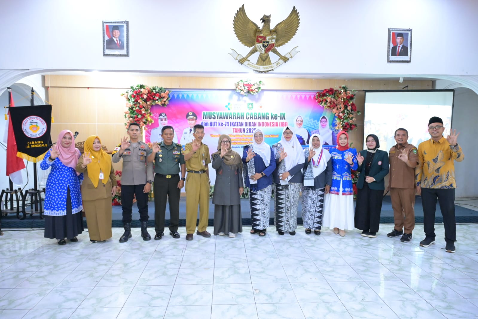 Bupati Kasamrni Buka Muscab ke-9 Ikatan Bidan Indonesia