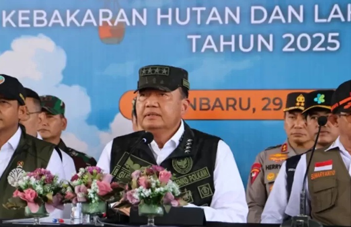 Menko Polkam Budi Gunawan Dorong Percepatan Operasi Tanggap Darurat Karhutla di Riau