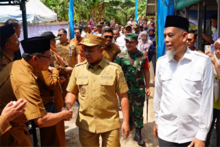 Wali Kota Dumai Puji Langkah Gubri Abdul Wahid Bantu Warga Pesisir