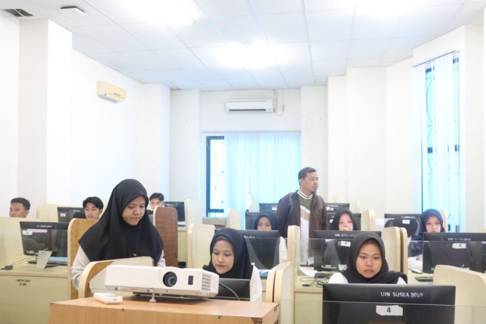 UIN Suska Riau Perkuat Tata Kelola Penerimaan Mahasiswa Lewat Ujian Berbasis Komputer