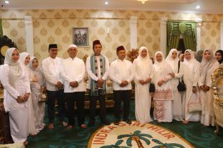 Gubernur Riau dan Ustadz Abdul Somad Bersilaturahmi di Kediaman Dinas Bupati Inhil